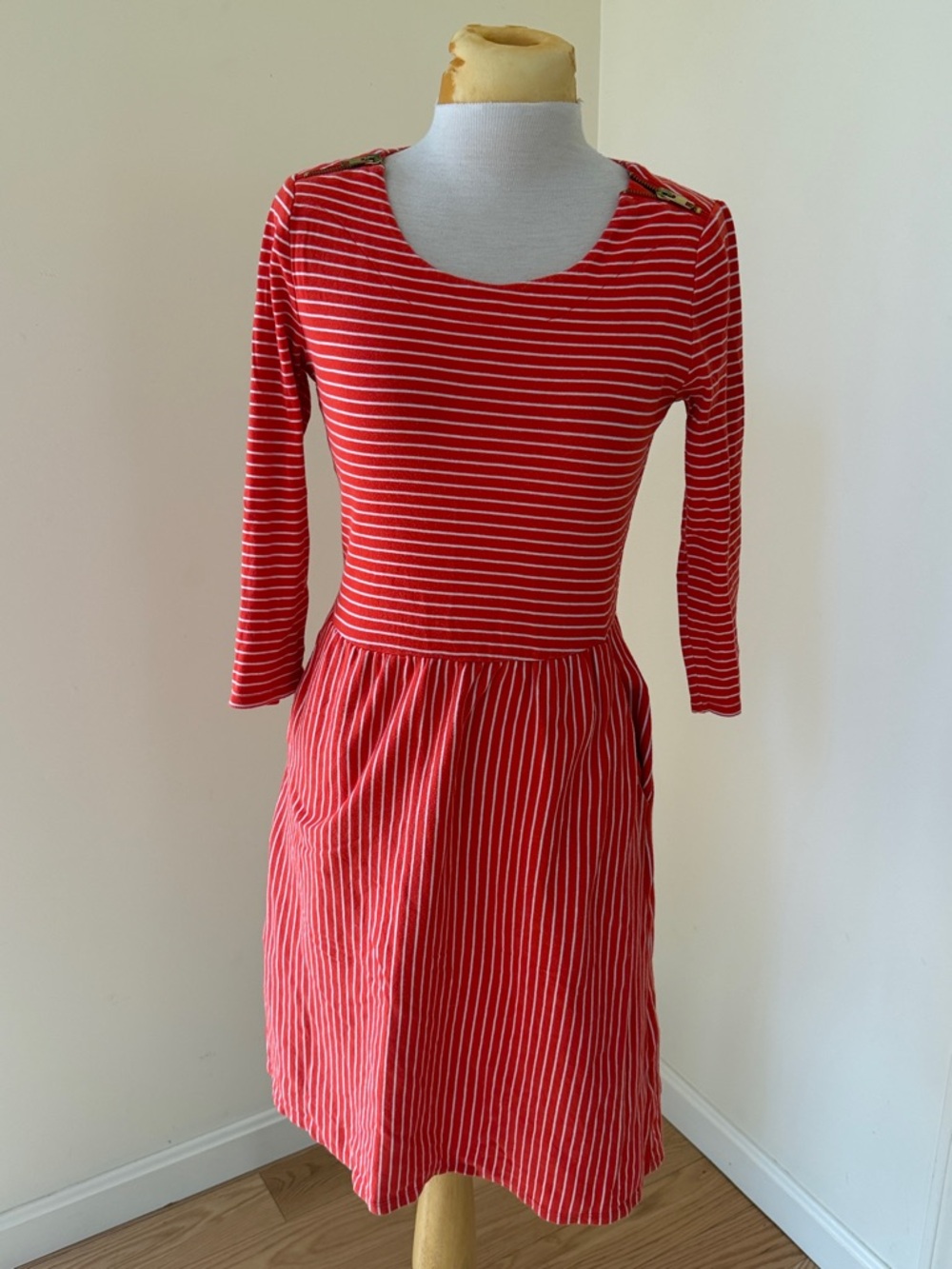 Boden women’s 8R, Janie Red Striped Dress with pockets. - Picture 3 of 10